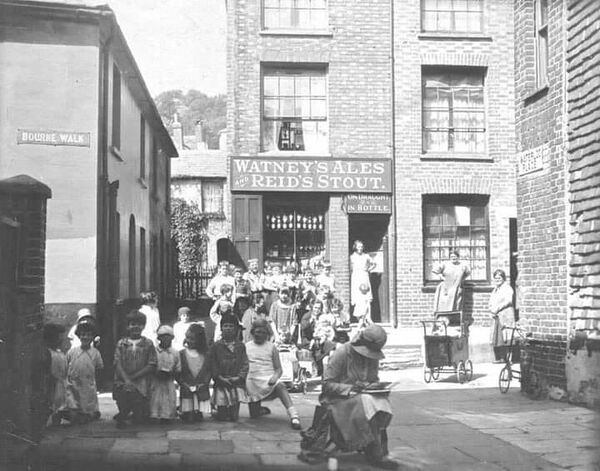 Waterloo Place c1930.jpeg
